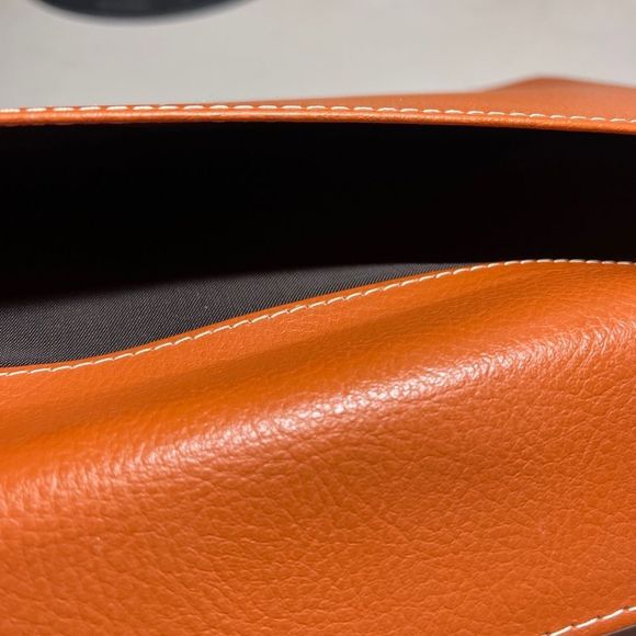 FERRARI 612 SCAGLIETTI SCHEDONI LEATHER POUCH | OWNERS MANUAL |  MODEL year 2017 - Picture 12 of 13